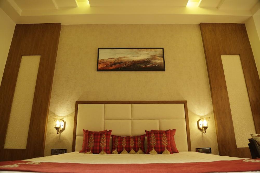 Hotel  Jannat Celebration