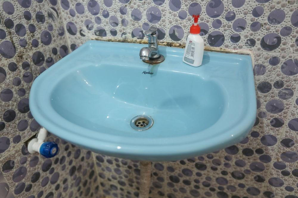 ULO ECR Sea Lounge and Banquets