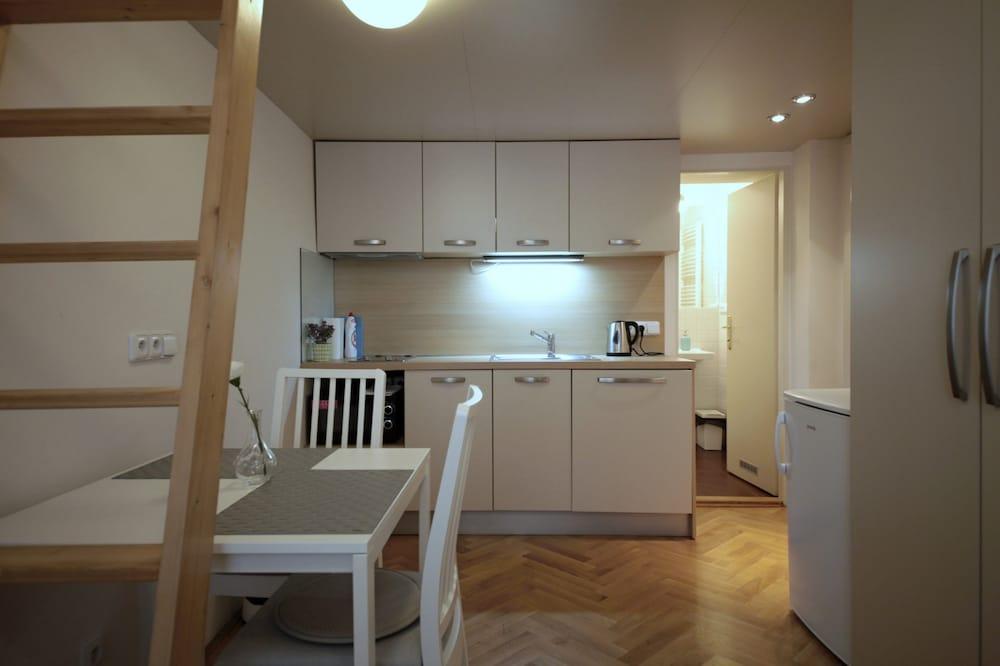 City Castle Aparthotel