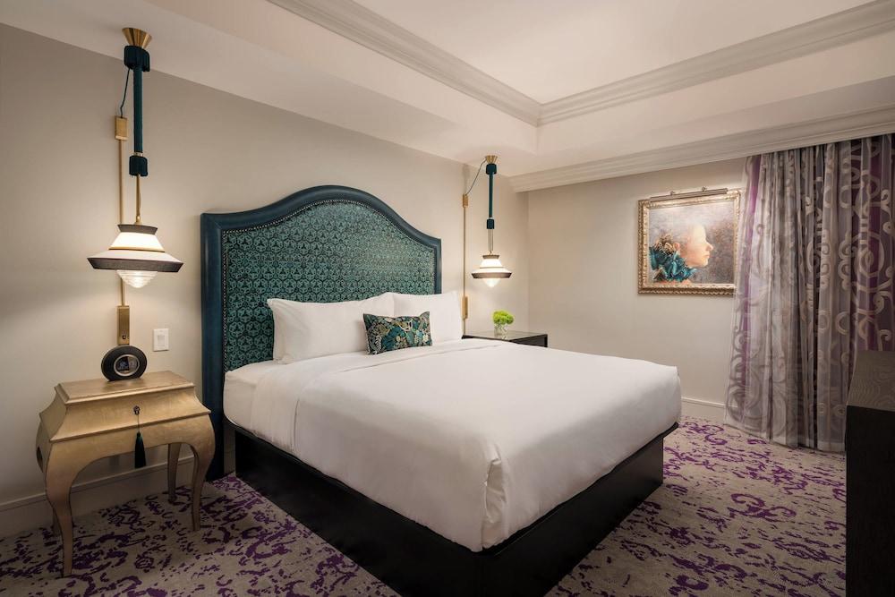 Grand Bohemian Charlotte, Autograph Collection