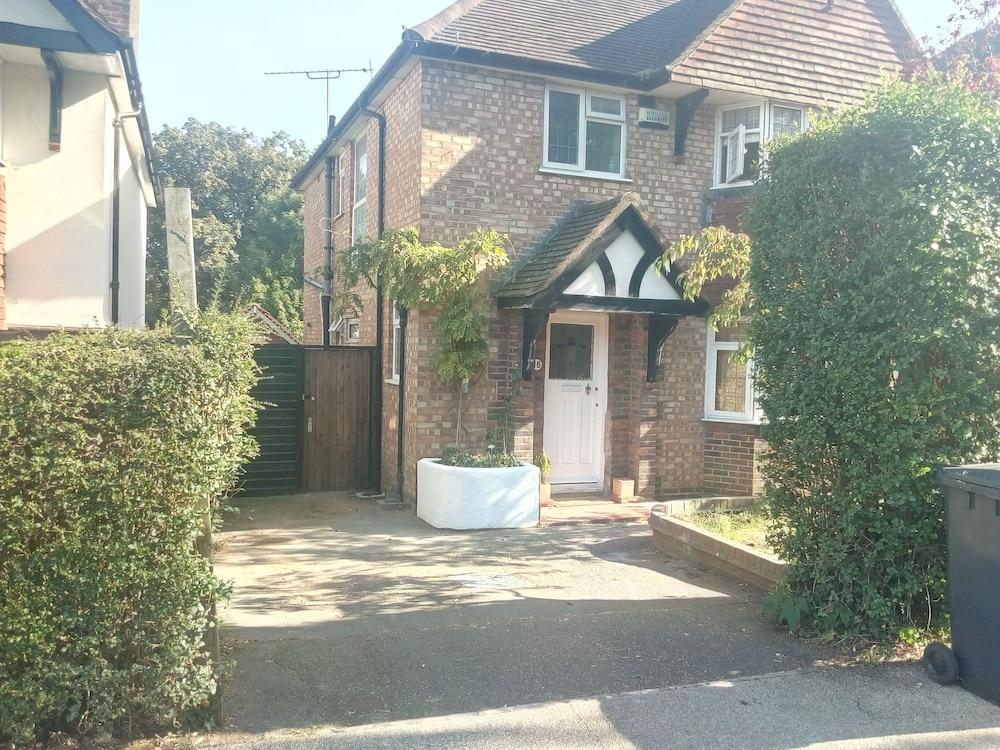 Rooms in Guildford Surrey