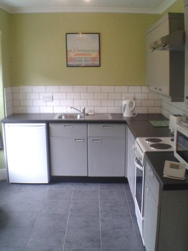 Sannan Court Holiday Apartments