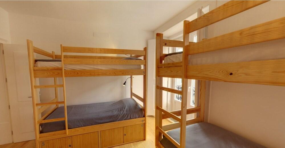 Lisbon Lounge Hostel