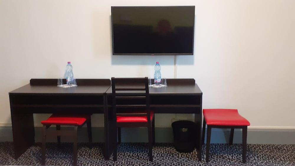 Enzo Hotels Contrexéville