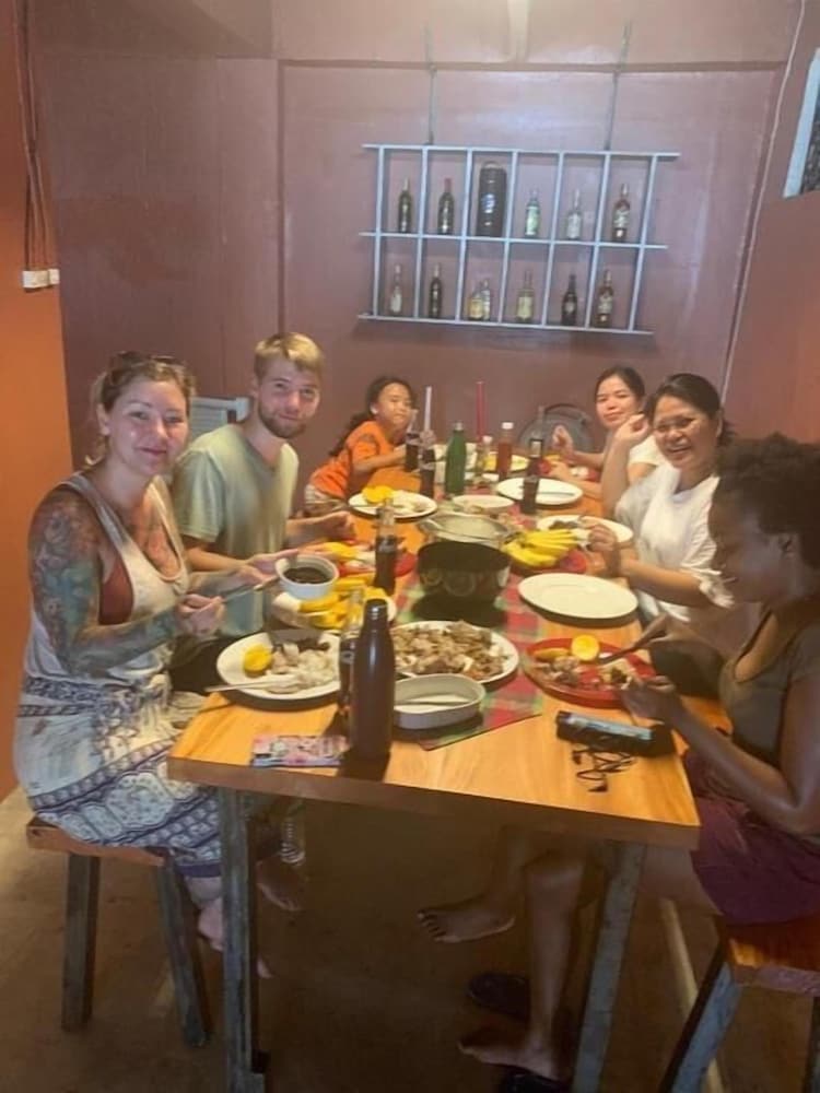 Laguno Bed and Breakfast