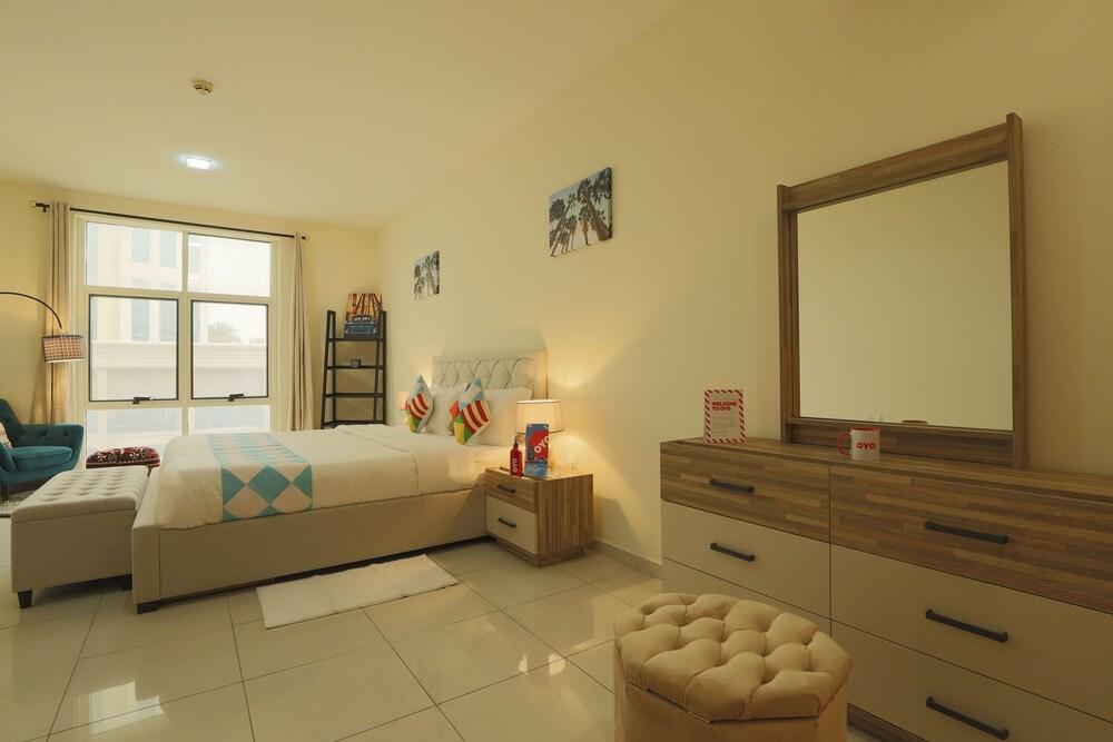 OYO 266 Home Spring Dubai Oasis Silicon