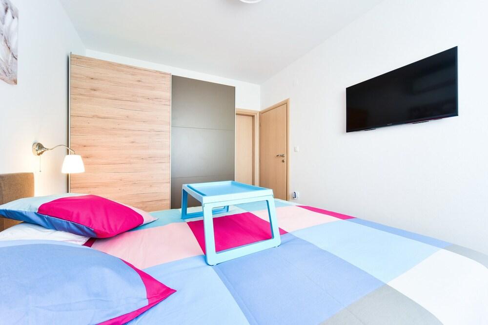 Villa Mary with pool and Sauna