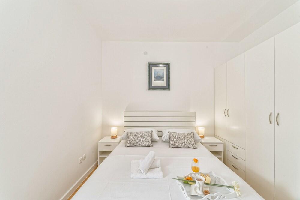 Magical Villa Casa Nova with Pool