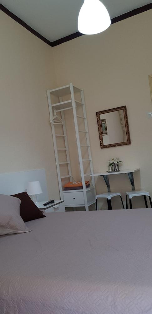 Hostal Loyola - Hostel