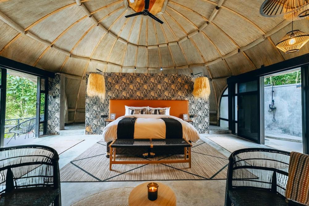 Amarembo by Touch Down