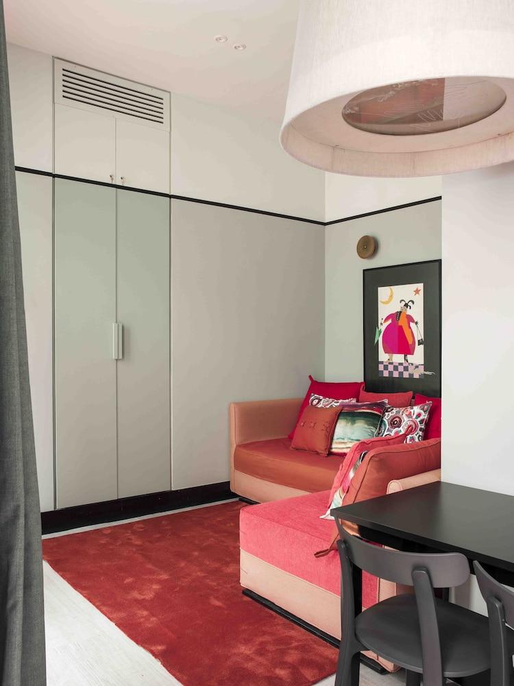 Amor de Dios 17 Luxury Suites