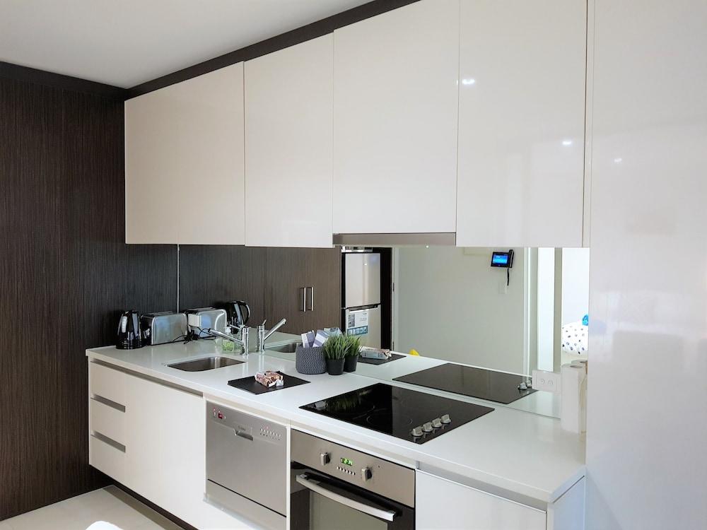 ReadySet Apartments at Guilfoyle