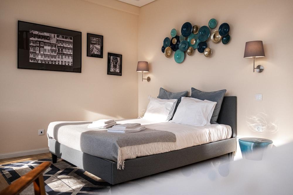 Nomad's Porto City & View