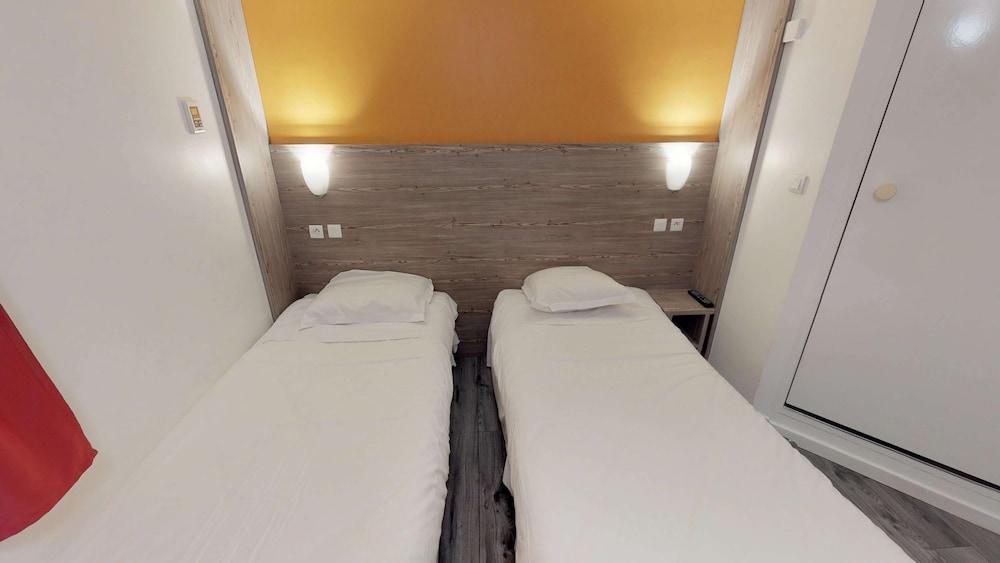 Kyriad Direct  Poissy - Acheres