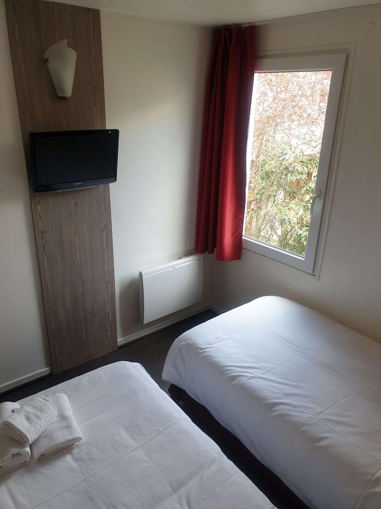 Kyriad Direct  Poissy - Acheres