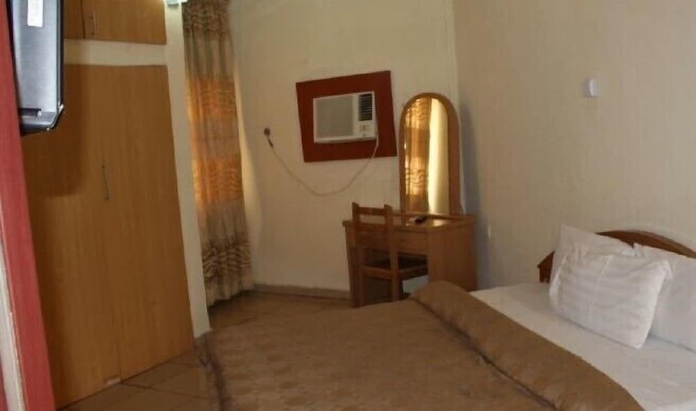 Bahamas Hotels International