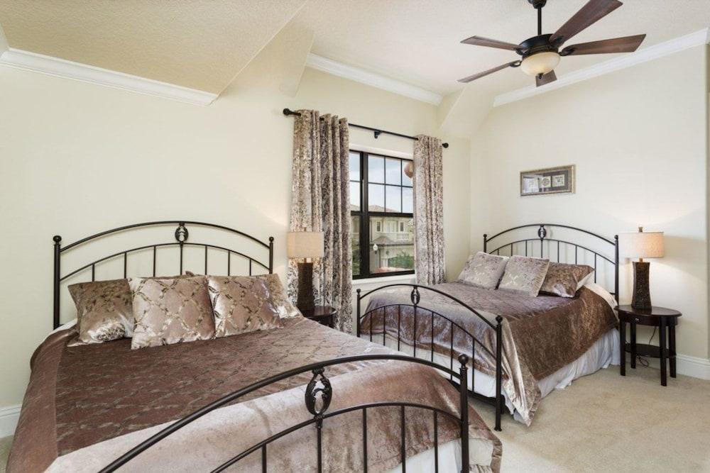 Villa in Reunion Resort 1297