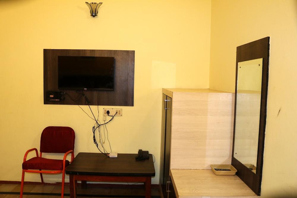 Ammayi Hotel Resorts - Siva Sakthi Hotel Group