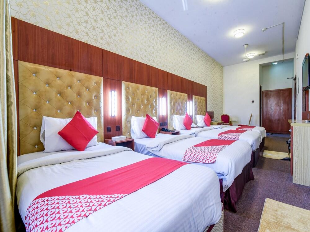 OYO 271 Parasol Hotel