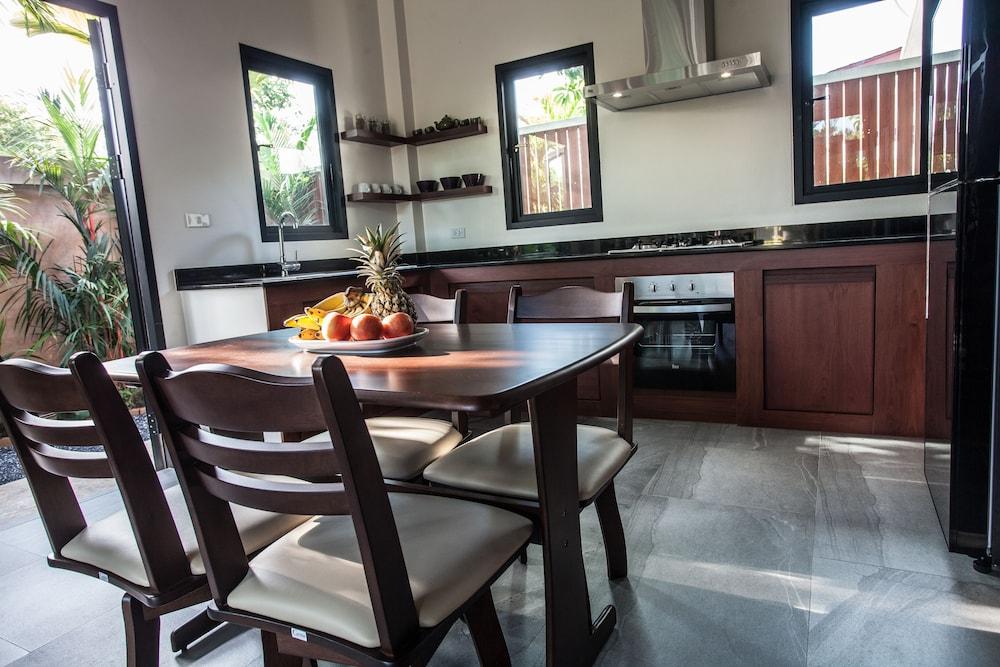 Baan Pinya Executive Bungalow