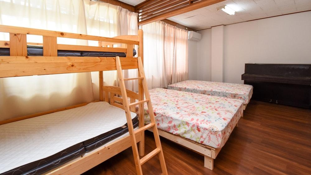 Shisa’s Hidden Inn