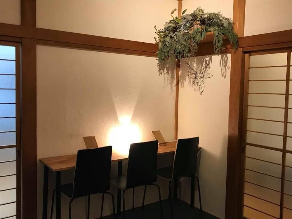 Guesthouse-Lahar- Hostel