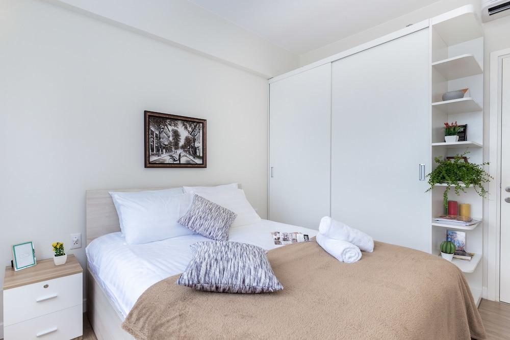 Ellie Apartment & Hotel