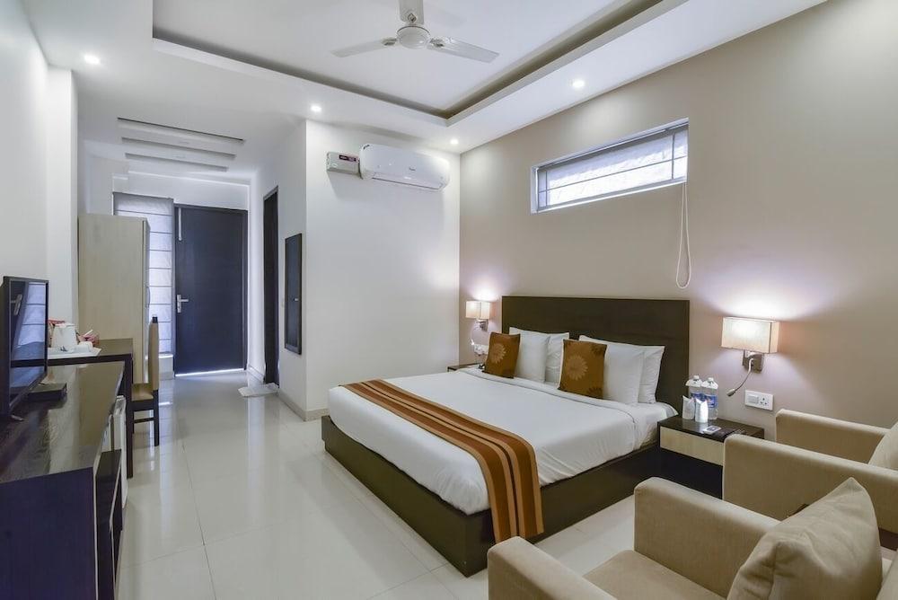 Royal Residence Golf View