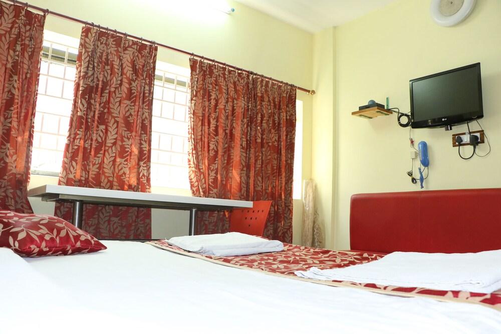 ULO Sai Jayanth Guest House