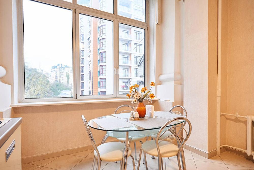 Home-Hotel Khreschatyk 27