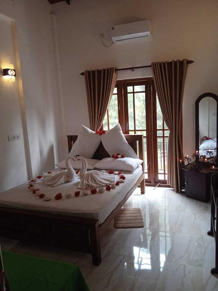 White House Holiday Home