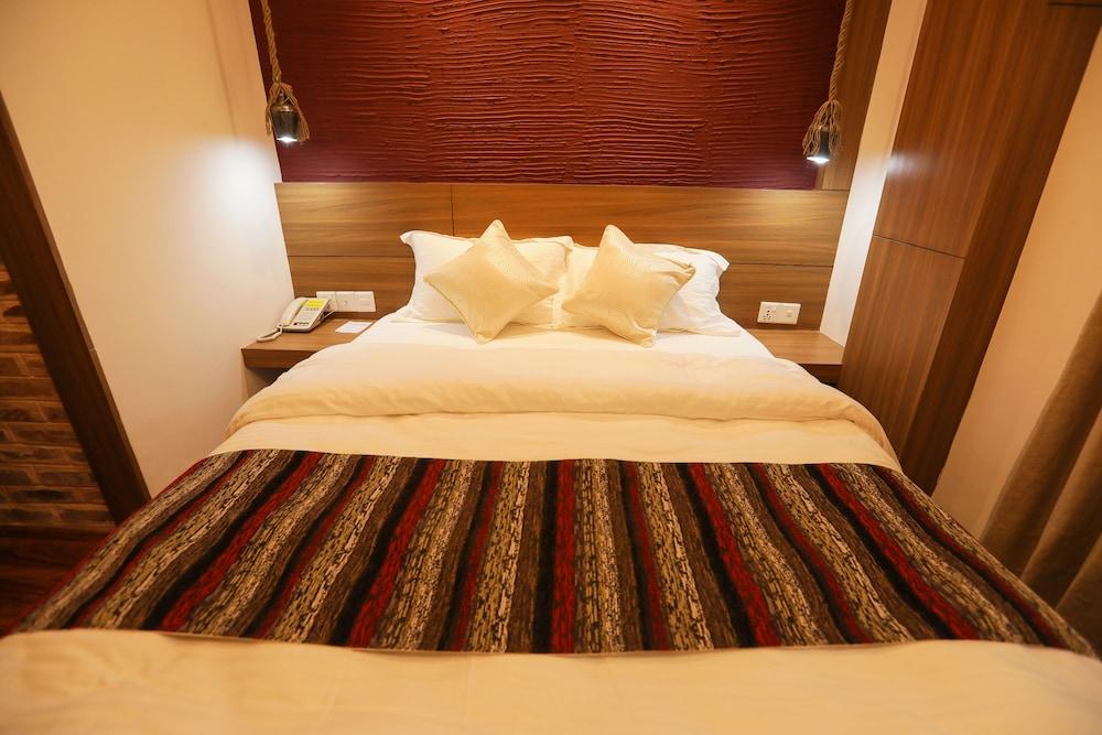 Flying Yak Hotel - Hostel