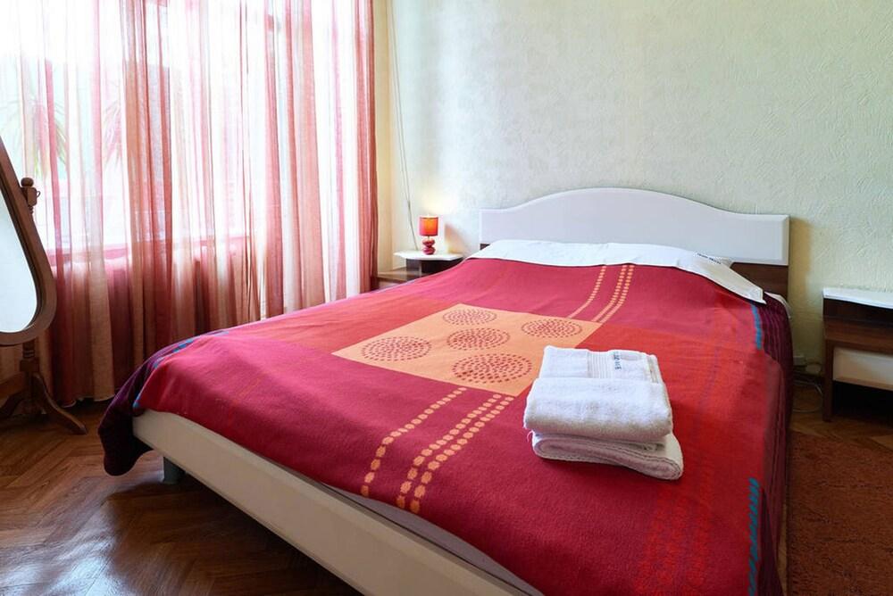 Home-Hotel Pushkinskaya 24B