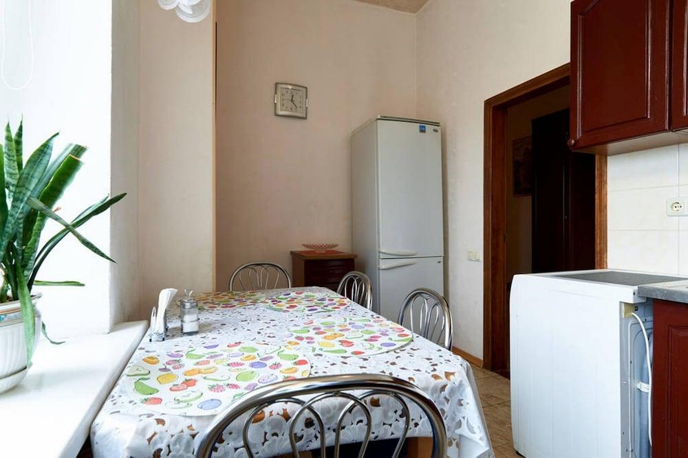 Home-Hotel Streletskaya 28