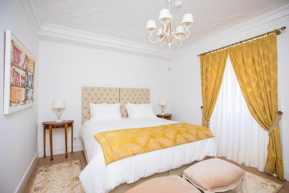 Sra da Oliveira Solar Heritage