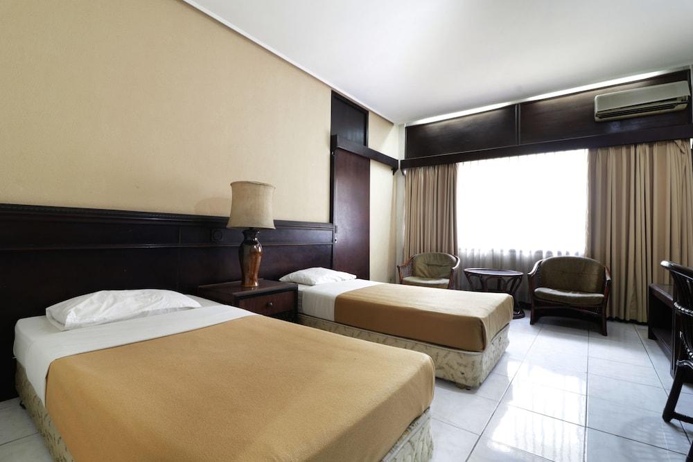 Hotel Istana Bandung