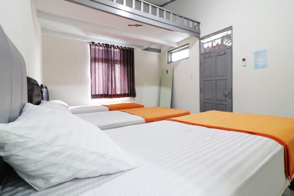 Rumah Kakak Guesthouse - Hostel