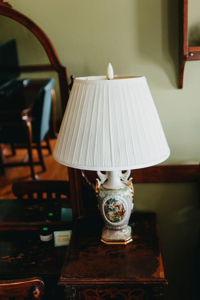 Friendly City Inn Bed & Breakfast