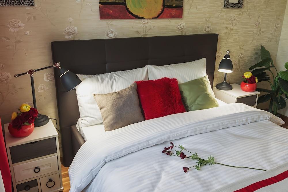 GM Apartment Serafimovicha 2 - 88