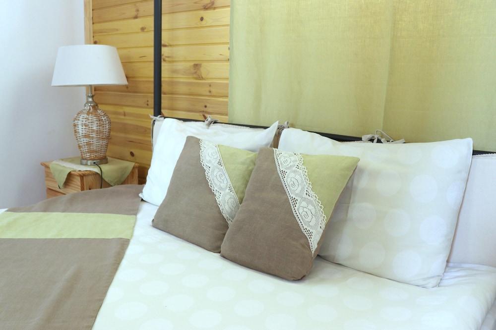 Maison Blanche Ecohouse Mytnitsa