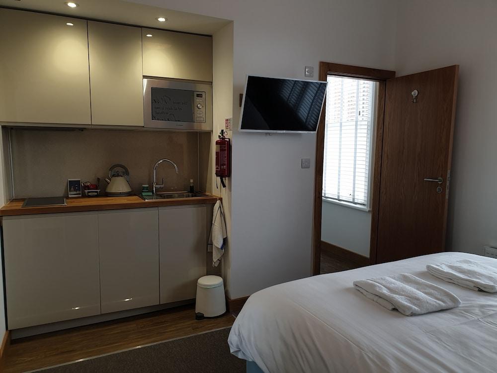 McMillan House Studio Apartments