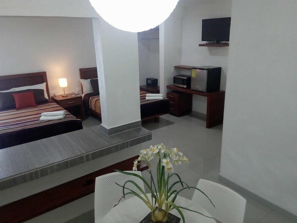 Hotel Suites Del Mar