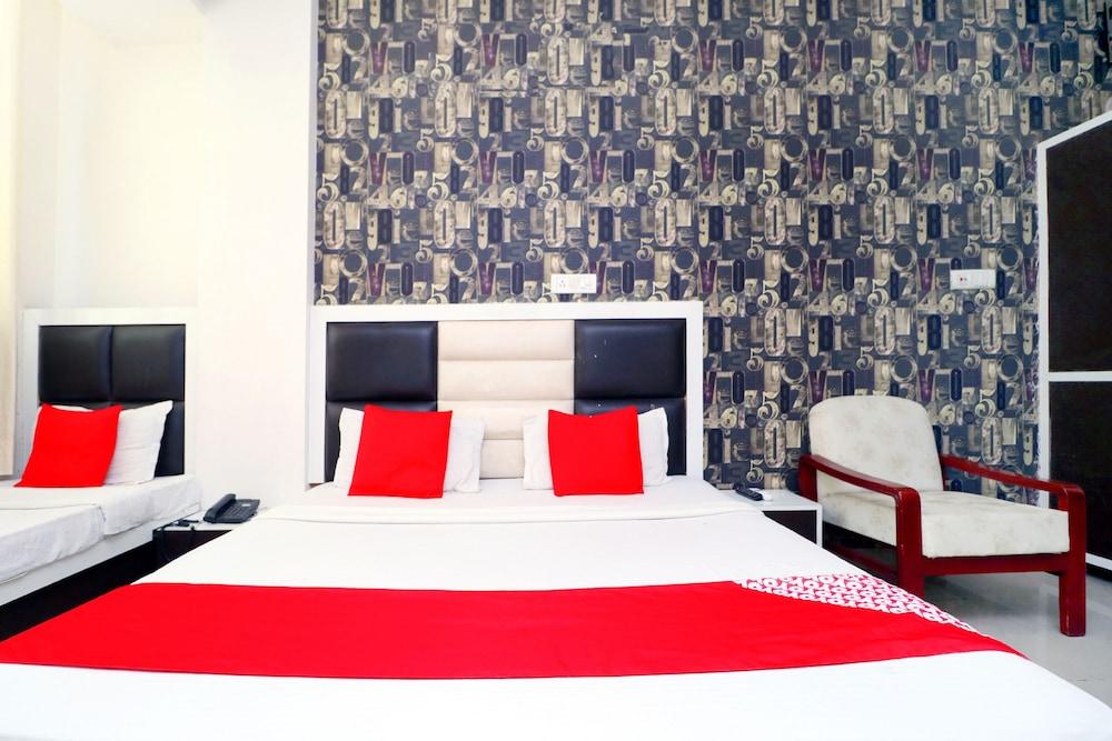 OYO 44668 Hotel Plazza