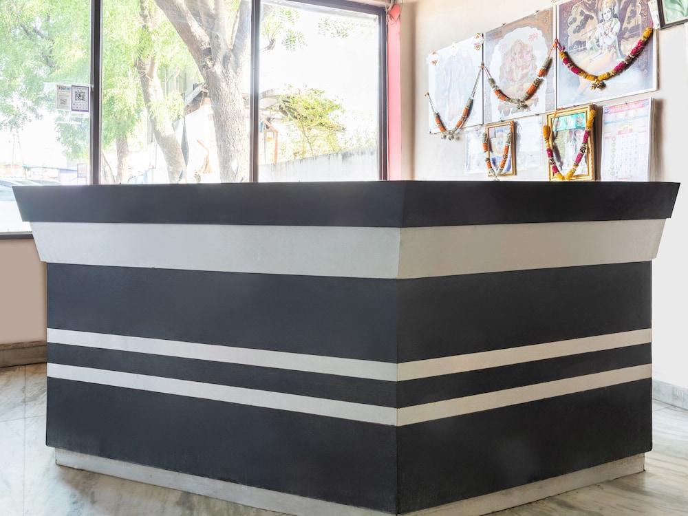 OYO 36398 Hotel Balaji