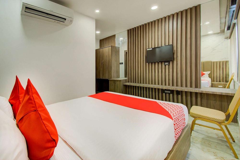 Capital O 23031 V Hotel