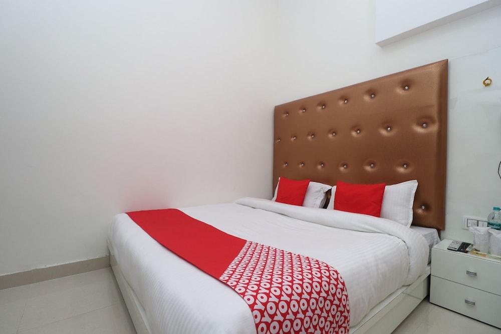 OYO 27989 Shingari Inn