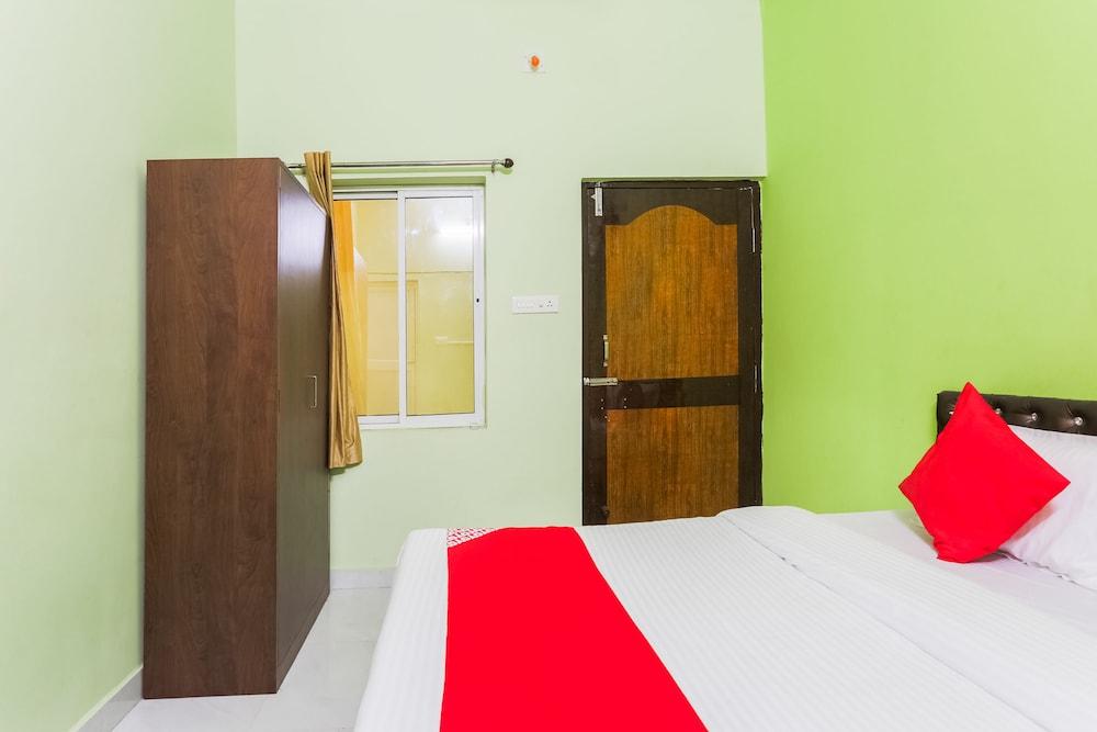 OYO 46710 La Grace Inn