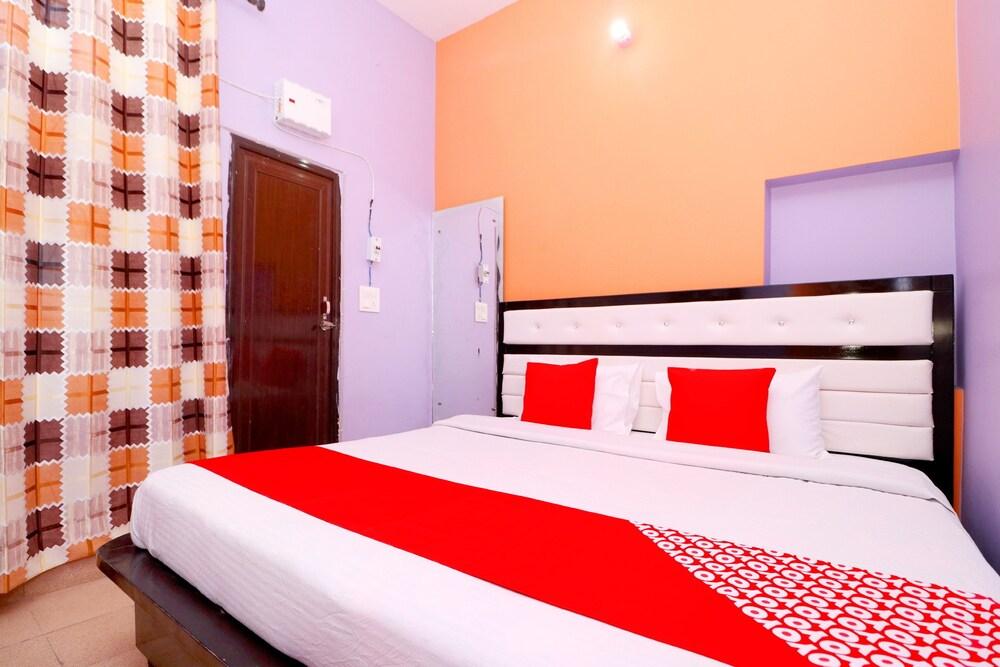 OYO 39852 Hotel Noor