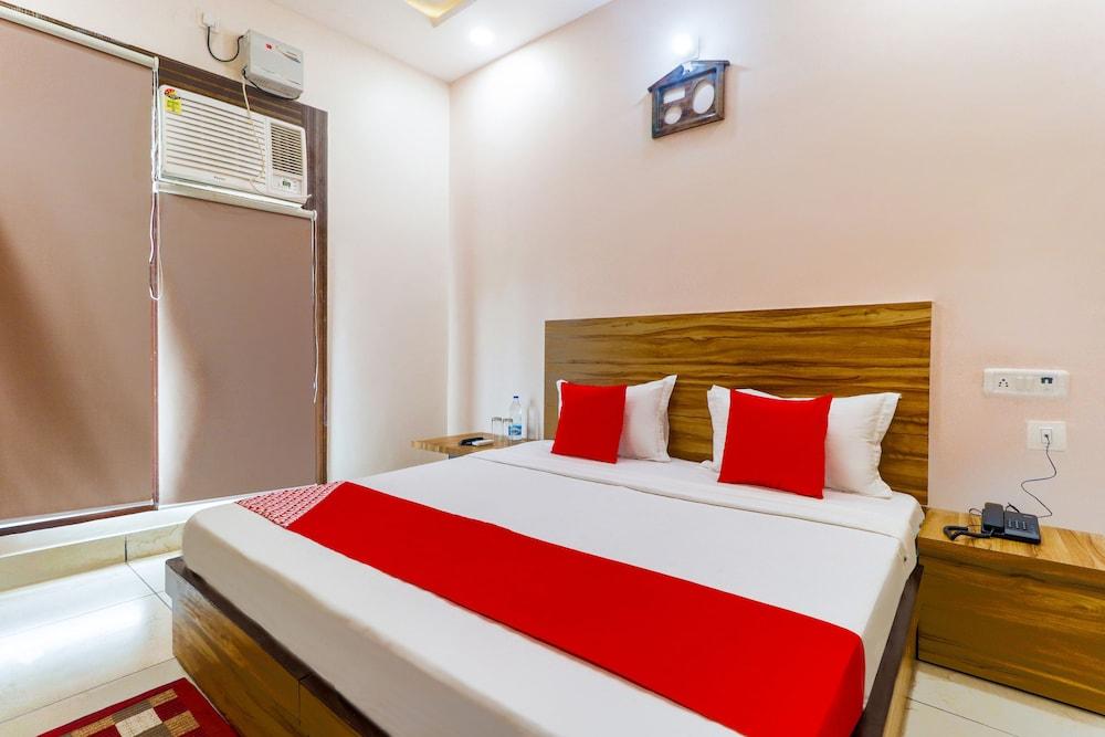 OYO 45965 Hotel Krishnam