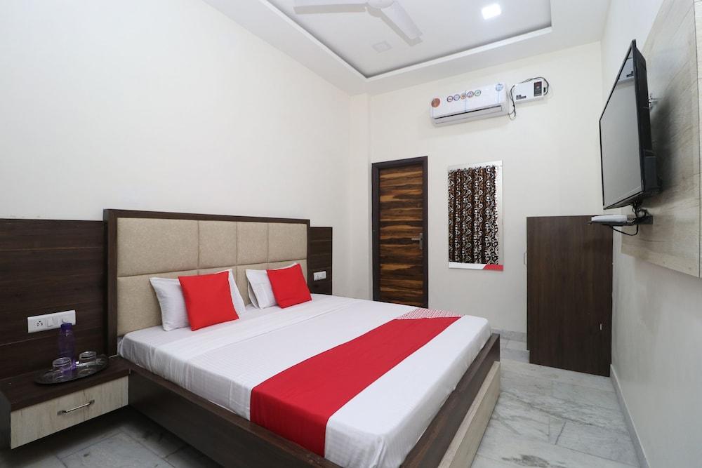 OYO 39638 Hotel Indigo